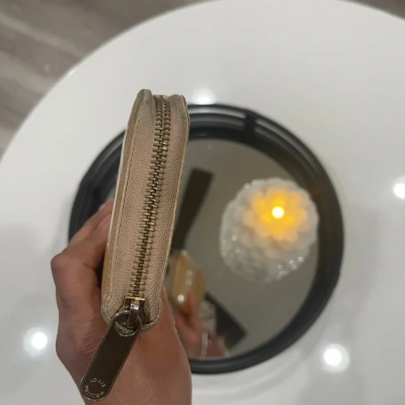 Louis Vuitton Vernis Sarah Wallet - Picture 7 of 12